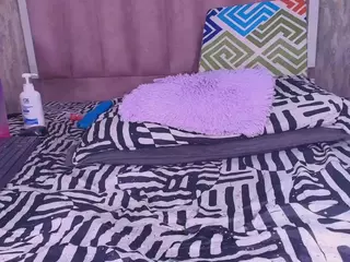 violetta-lond's Live Sex Cam Show