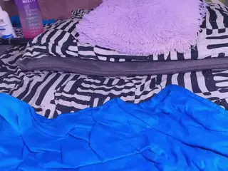 violetta-lond's Live Sex Cam Show