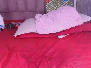 violetta-lond's Live Sex Cam Show