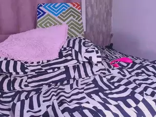 violetta-lond's Live Sex Cam Show