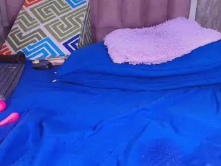 violetta-lond's Live Sex Cam Show