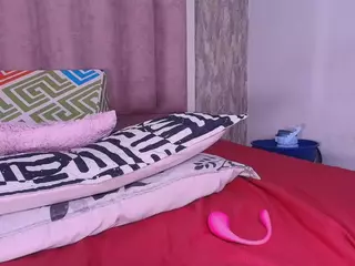 violetta-lond's Live Sex Cam Show