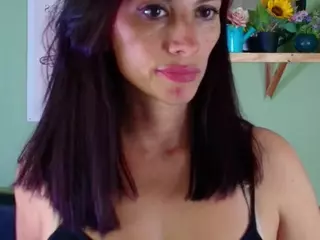 Aliiz-011's Live Sex Cam Show