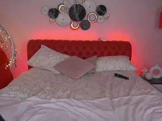 ArianaDark's Live Sex Cam Show
