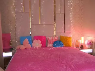 ArianaDark's Live Sex Cam Show