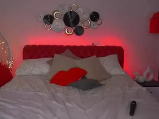 ArianaDark's Live Sex Cam Show