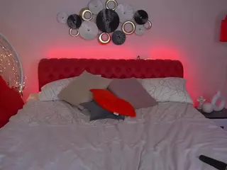 ArianaDark's Live Sex Cam Show