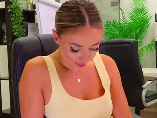 BabesGoesWild's Live Sex Cam Show