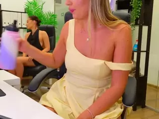 BabesGoesWild's Live Sex Cam Show