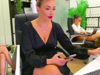 BabesGoesWild's Live Sex Cam Show
