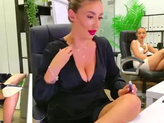 BabesGoesWild's Live Sex Cam Show
