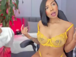 Elisa-castrillon's Live Sex Cam Show