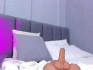 Elisa-castrillon's Live Sex Cam Show