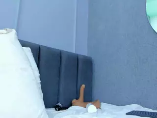 Elisa-castrillon's Live Sex Cam Show