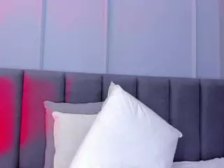 Elisa-castrillon's Live Sex Cam Show
