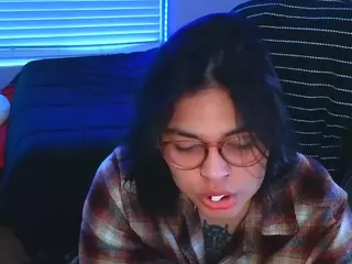 miacanelaxo's Live Sex Cam Show