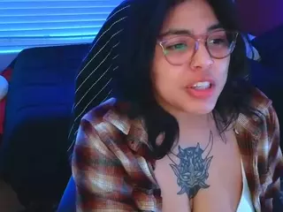 miacanelaxo's Live Sex Cam Show