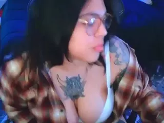 miacanelaxo's Live Sex Cam Show