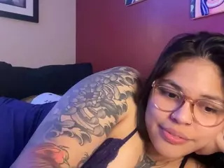 miacanelaxo's Live Sex Cam Show