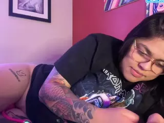 miacanelaxo's Live Sex Cam Show