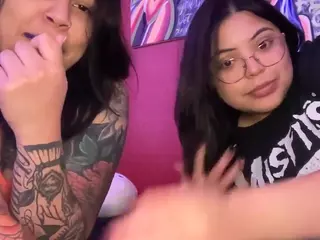 miacanelaxo's Live Sex Cam Show