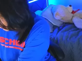 miacanelaxo's Live Sex Cam Show