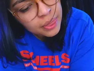 miacanelaxo's Live Sex Cam Show