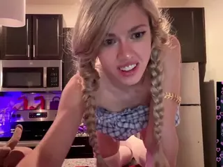 Laura Tate's Live Sex Cam Show
