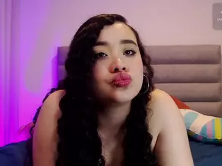 Tiffany-Giil's Live Sex Cam Show