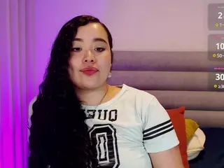 Tiffany-Giil's Live Sex Cam Show