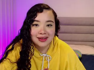 Tiffany-Giil's Live Sex Cam Show
