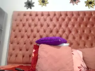 ANA-BULLOCK's Live Sex Cam Show