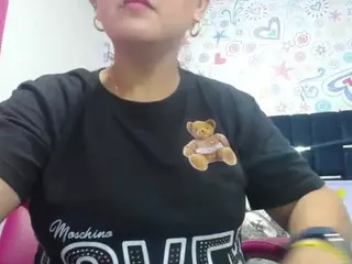 ANA-BULLOCK's Live Sex Cam Show