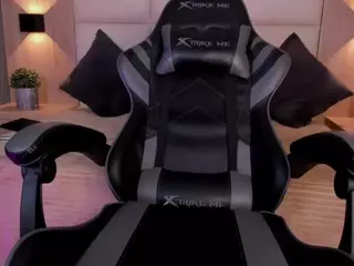bella1207's Live Sex Cam Show