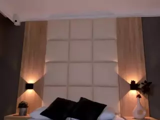 bella1207's Live Sex Cam Show