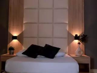 bella1207's Live Sex Cam Show