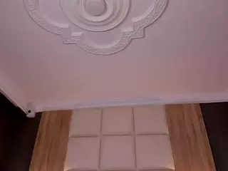 bella1207's Live Sex Cam Show