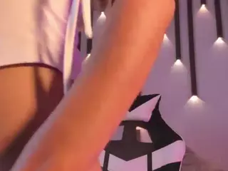 bella1207's Live Sex Cam Show