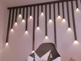 bella1207's Live Sex Cam Show