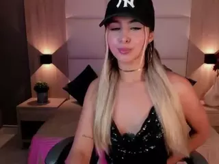 bella1207's Live Sex Cam Show