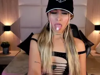 bella1207's Live Sex Cam Show