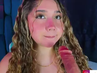 Cherry Queen's Live Sex Cam Show