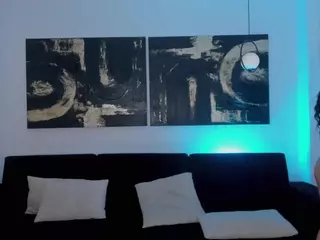 NicoleSanz's Live Sex Cam Show