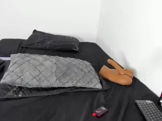 ari-barthon's Live Sex Cam Show