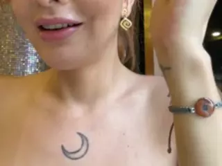 Selene Cano's Live Sex Cam Show