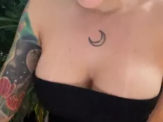 Selene Cano's Live Sex Cam Show