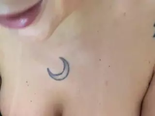 Selene Cano's Live Sex Cam Show