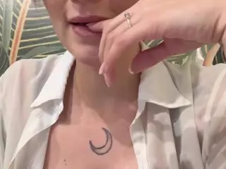 Selene Cano's Live Sex Cam Show