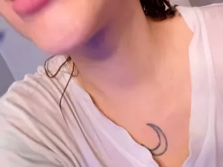 Selene Cano's Live Sex Cam Show