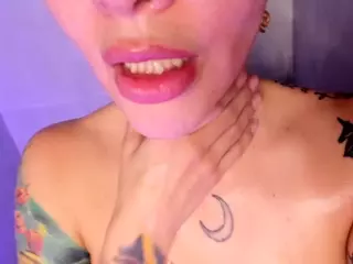 Selene Cano's Live Sex Cam Show